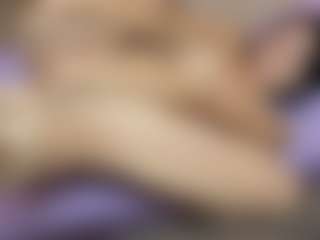 submissive-extremee's Live Sex Cam Show