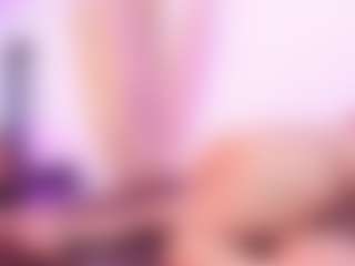 submissive-extremee's Live Sex Cam Show