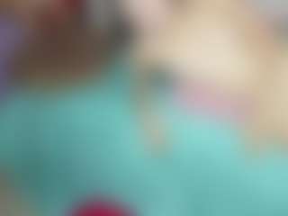 submissive-extremee's Live Sex Cam Show