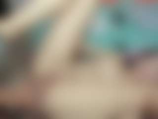 submissive-extremee's Live Sex Cam Show