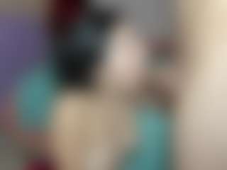 submissive-extremee's Live Sex Cam Show