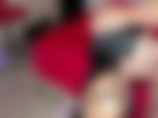 submissive-extremee's Live Sex Cam Show