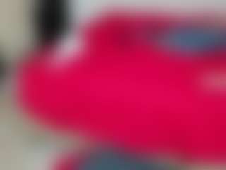 submissive-extremee's Live Sex Cam Show