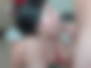 submissive-extremee's Live Sex Cam Show