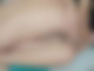 submissive-extremee's Live Sex Cam Show