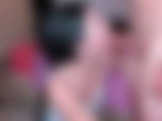 submissive-extremee's Live Sex Cam Show