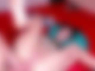 submissive-extremee's Live Sex Cam Show