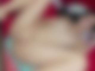 Live cam show with submissive-extremee - Dildo Or Vibrator on LiveSexCams6