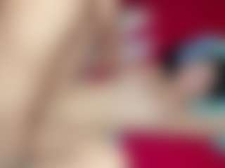 submissive-extremee's Live Sex Cam Show