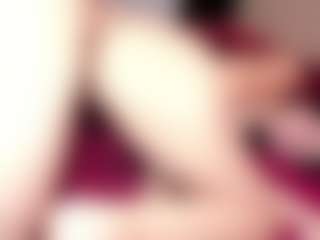 submissive-extremee's Live Sex Cam Show