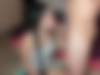 submissive-extremee's Live Sex Cam Show