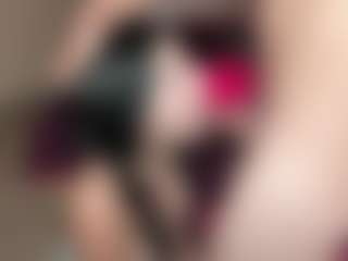 Live cam show with submissive-extremee - Brown Eyes on sexylivex.com