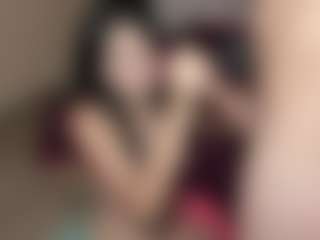 submissive-extremee's Live Sex Cam Show