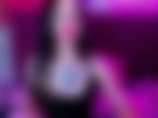 Live cam show with IvyDainty - Petite on Camming Site
