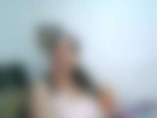 Spettacolo in cam dal vivo con karlajimenez - Striptease Granny su Camsoda
