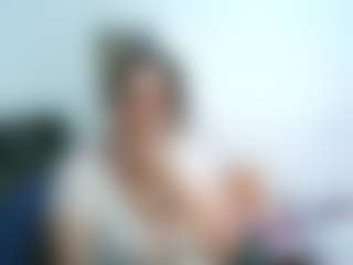 Show de cam en vivo con karlajimenez - Granny Big Tits en Camsoda