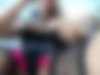 laura-fit's Live Sex Cam Show