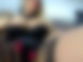 laura-fit's Live Sex Cam Show