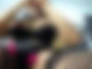 laura-fit's Live Sex Cam Show