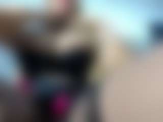 laura-fit's Live Sex Cam Show