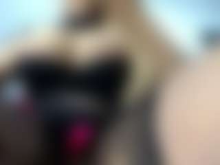 laura-fit's Live Sex Cam Show