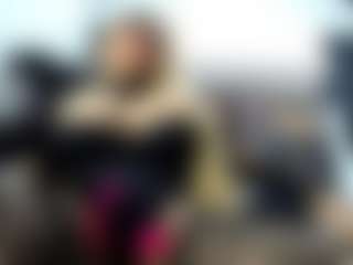 laura-fit's Live Sex Cam Show