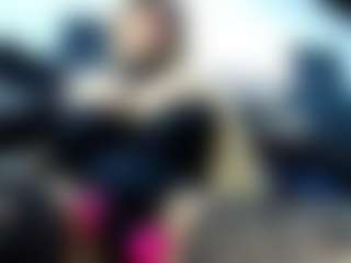 laura-fit's Live Sex Cam Show
