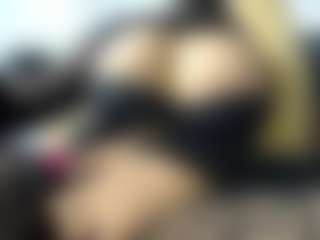 laura-fit's Live Sex Cam Show