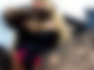 laura-fit's Live Sex Cam Show
