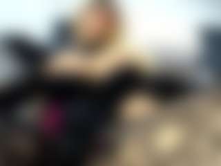laura-fit's Live Sex Cam Show