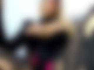 Live cam show with laura-fit - Gray Eyes on madthumbs