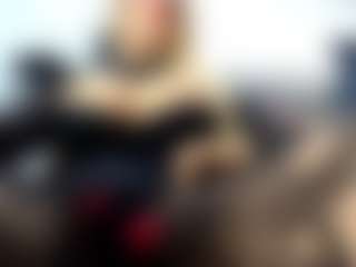 Live cam show with laura-fit - Drinking on sexylive.show