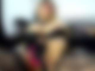Live cam show with laura-fit - Teen (18+) on CSO-WL