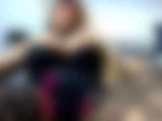 Live cam show with laura-fit - Genital Piercings on Big Tits