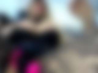 Live cam show with laura-fit - Biracial on dropp.cam
