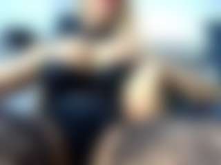 Live cam show with laura-fit - German on TottyGirls
