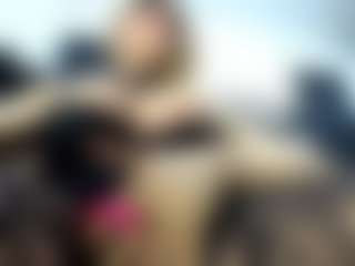 Live cam show with laura-fit - Green Eyes on boobsie.com