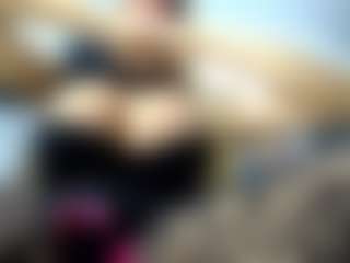 Live cam show with laura-fit - Brown Eyes on Latina Girls