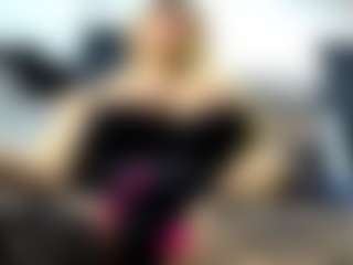 Live cam show with laura-fit - Gray Eyes on wildcum.com