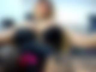laura-fit's Live Sex Cam Show