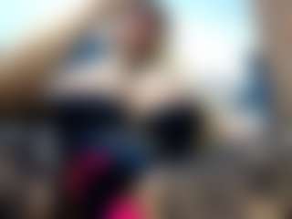 Live cam show with laura-fit - Dirty Talk on CamwithHer