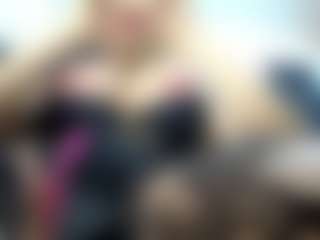 laura-fit's Live Sex Cam Show