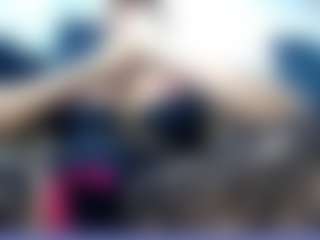 Live cam show with laura-fit - Big Cock on madthumbs