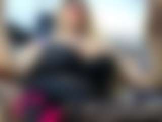 laura-fit's Live Sex Cam Show