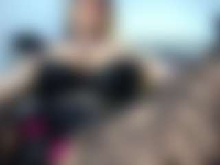 Live cam show with laura-fit - Dirty Talk on Free Soda