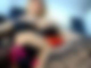 Live cam show with laura-fit - Young Adult on camtv