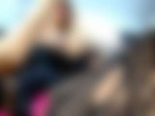 Live cam show with laura-fit - Tattoos on boobsie.com