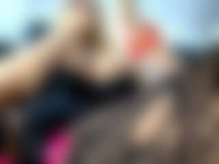 Live cam show with laura-fit - Green Eyes on Adult Interactions