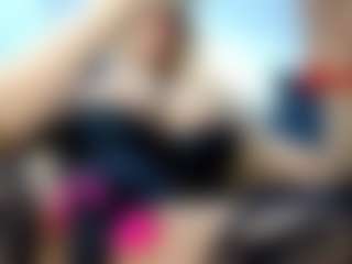 Live cam show with laura-fit - Hazel Eyes on alttransgirls