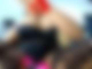 Live cam show with laura-fit - Hazel Eyes on boobsie.com